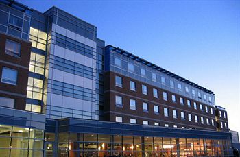 Durham College/Uoit Residence - South Village Ошава Екстер'єр фото